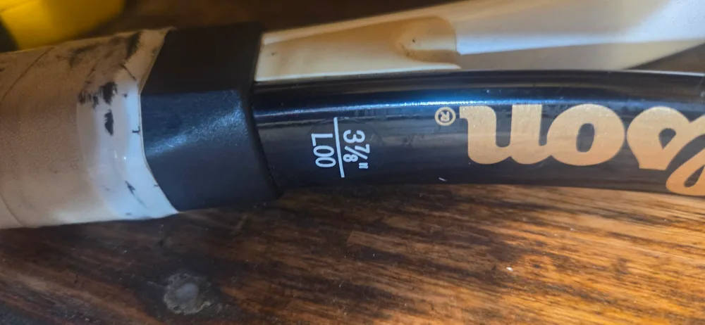 Wilson Roger Federer Tennis Racquet - 3 5/8" Grip image indicator(3)