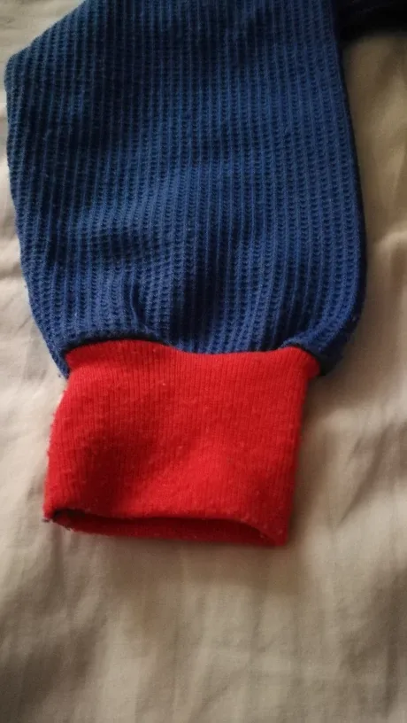 Superman Kids costume (4-6Y) image indicator(3)