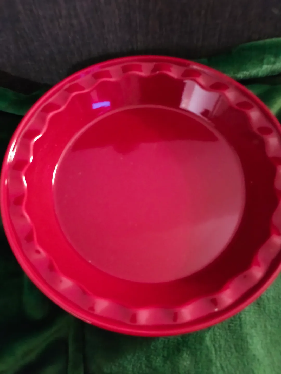Red Pie Plate thumbnail