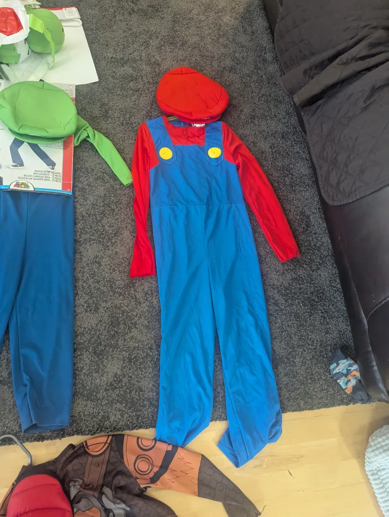 Assorted Kids' Costumes - Mario, Luigi, Yoshi, More! image indicator(6)