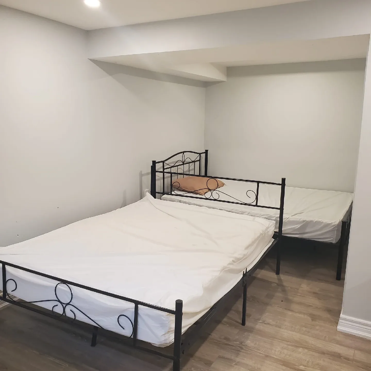 fully furnished basement for rent image indicator(2)