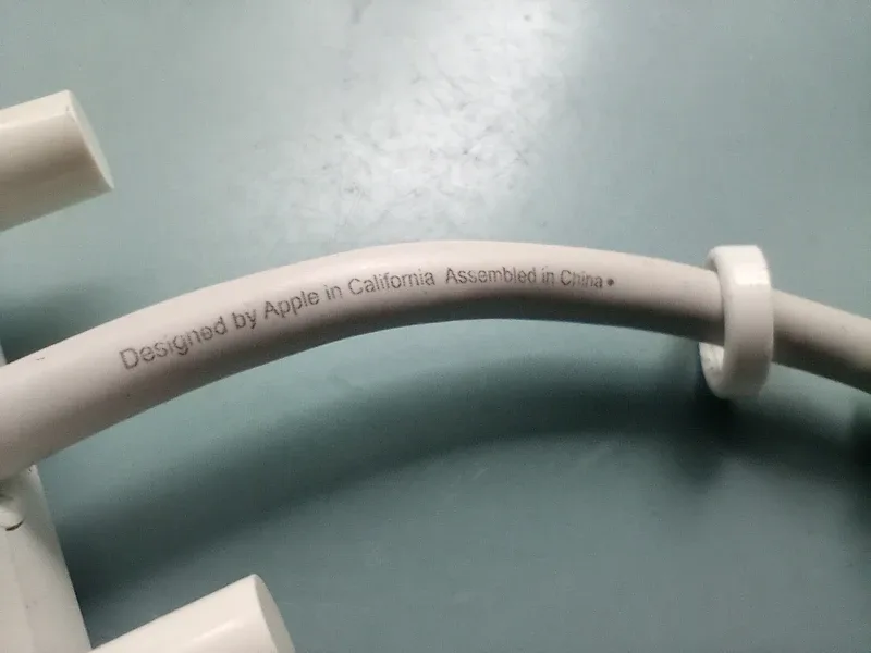 Apple VGA DVI Mini Adapter image indicator(3)