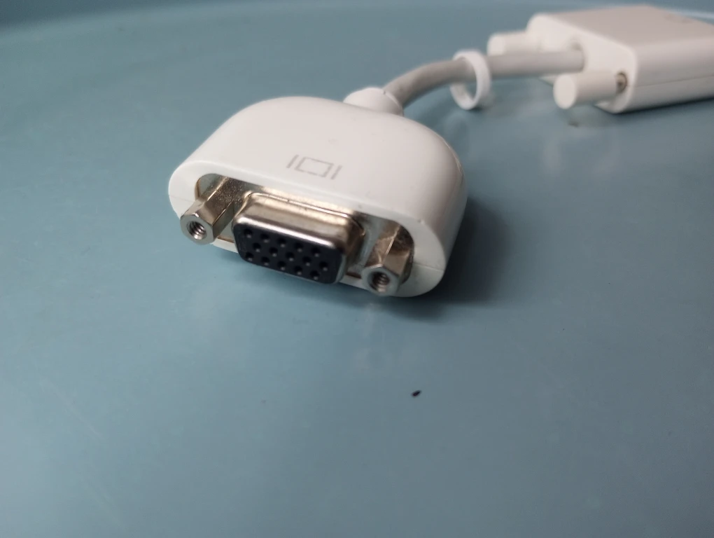 Apple VGA DVI Mini Adapter - photo 4