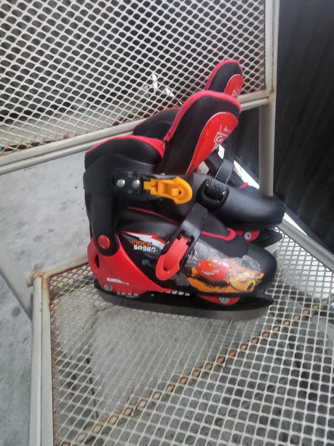 Bauer Challenger Helmet and Skates - photo 2