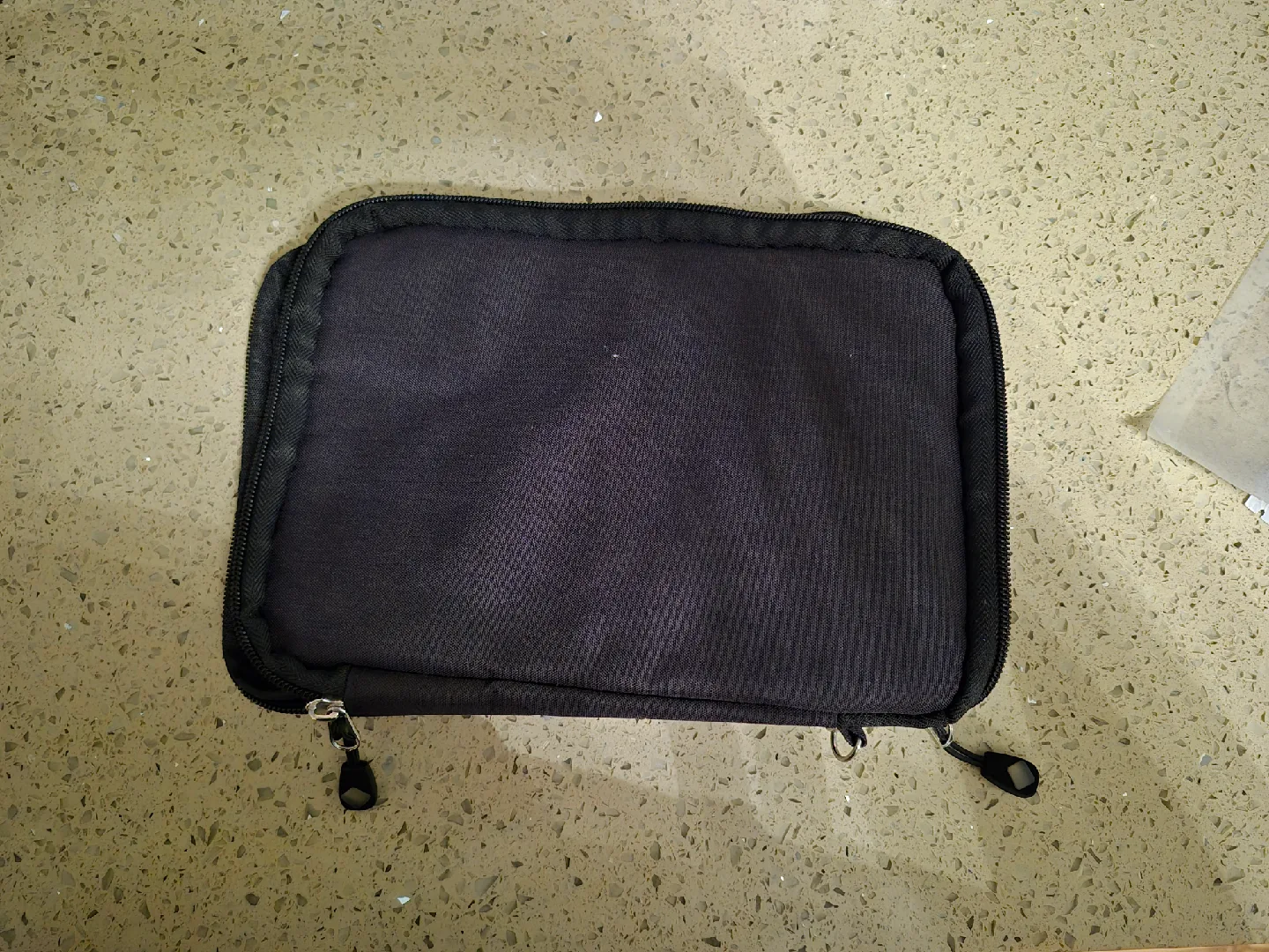 Black Electronics Organizer Travel Case image indicator(3)