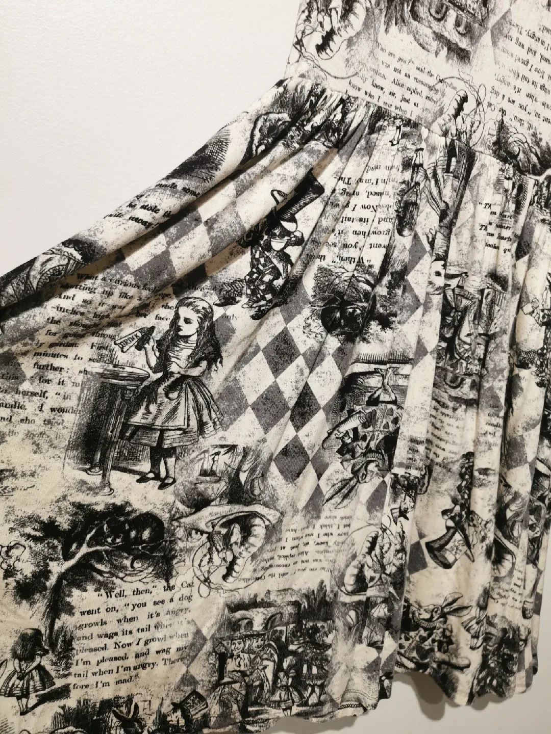 NWT medium Hot Topic Alice In Wonderland Storybook Dress image indicator(9)