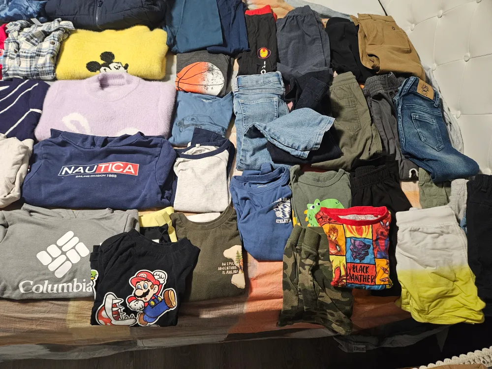 Mixed Kids Clothing Bundle image indicator(4)