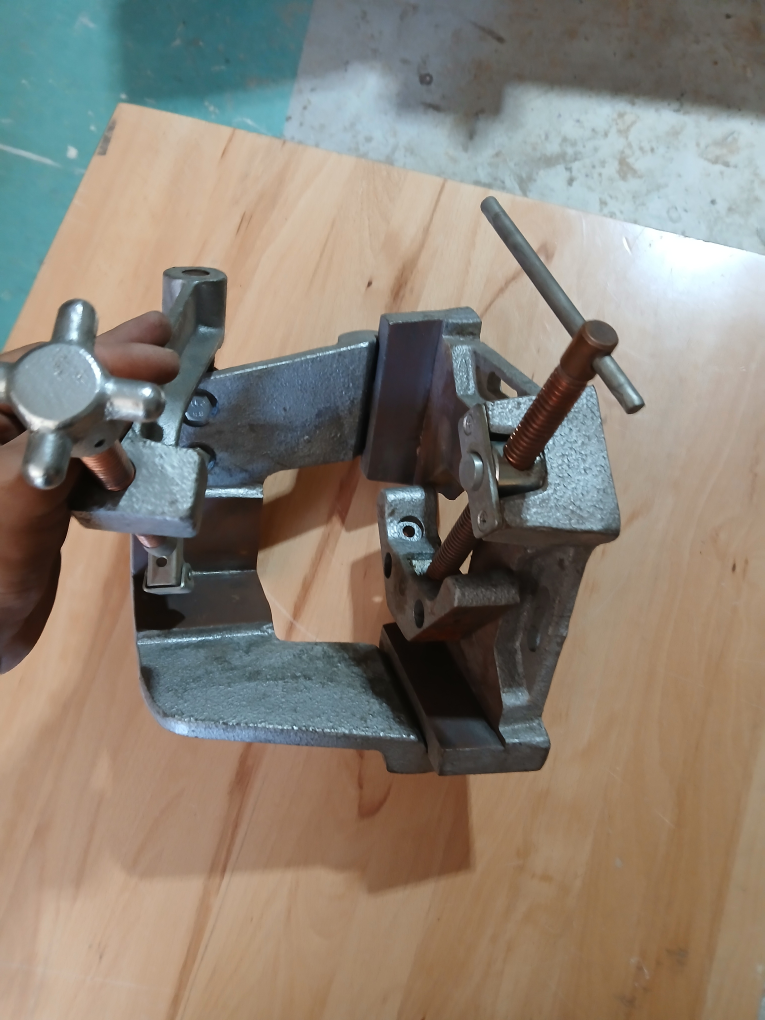 Metal Corner Clamp - photo 3