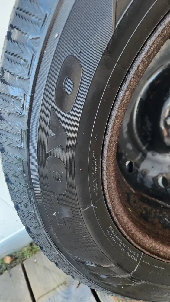 Toyo Observe GSI-5,  215/65R16, Winter Tires image indicator(3)