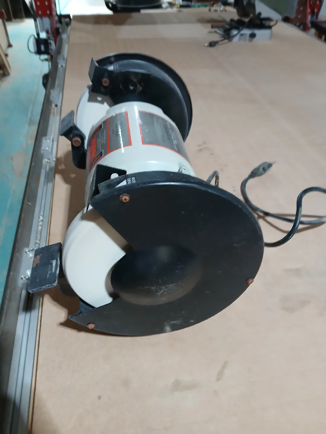 Woodcraft 8" Bench Grinder Slow-Speed image indicator(4)