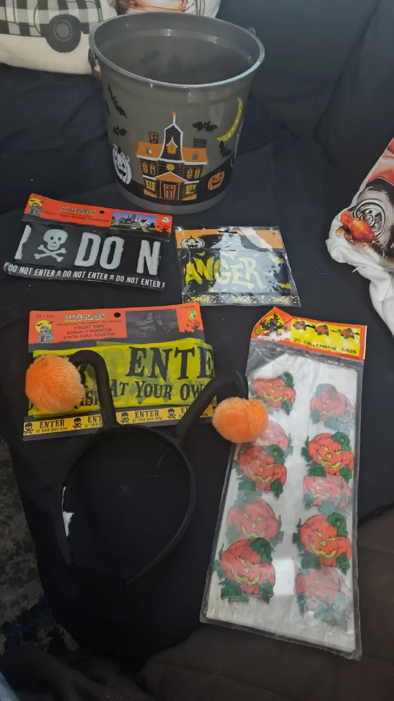 Halloween Lot image indicator(2)