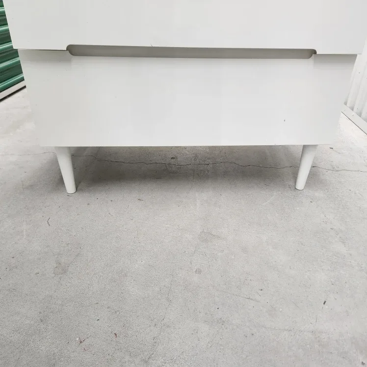 White 5-Drawer Dresser image indicator(10)