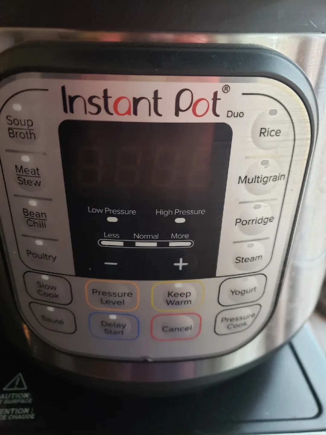 Instant Pot Duo 60 v5 Electric Pressure Cooker thumbnail