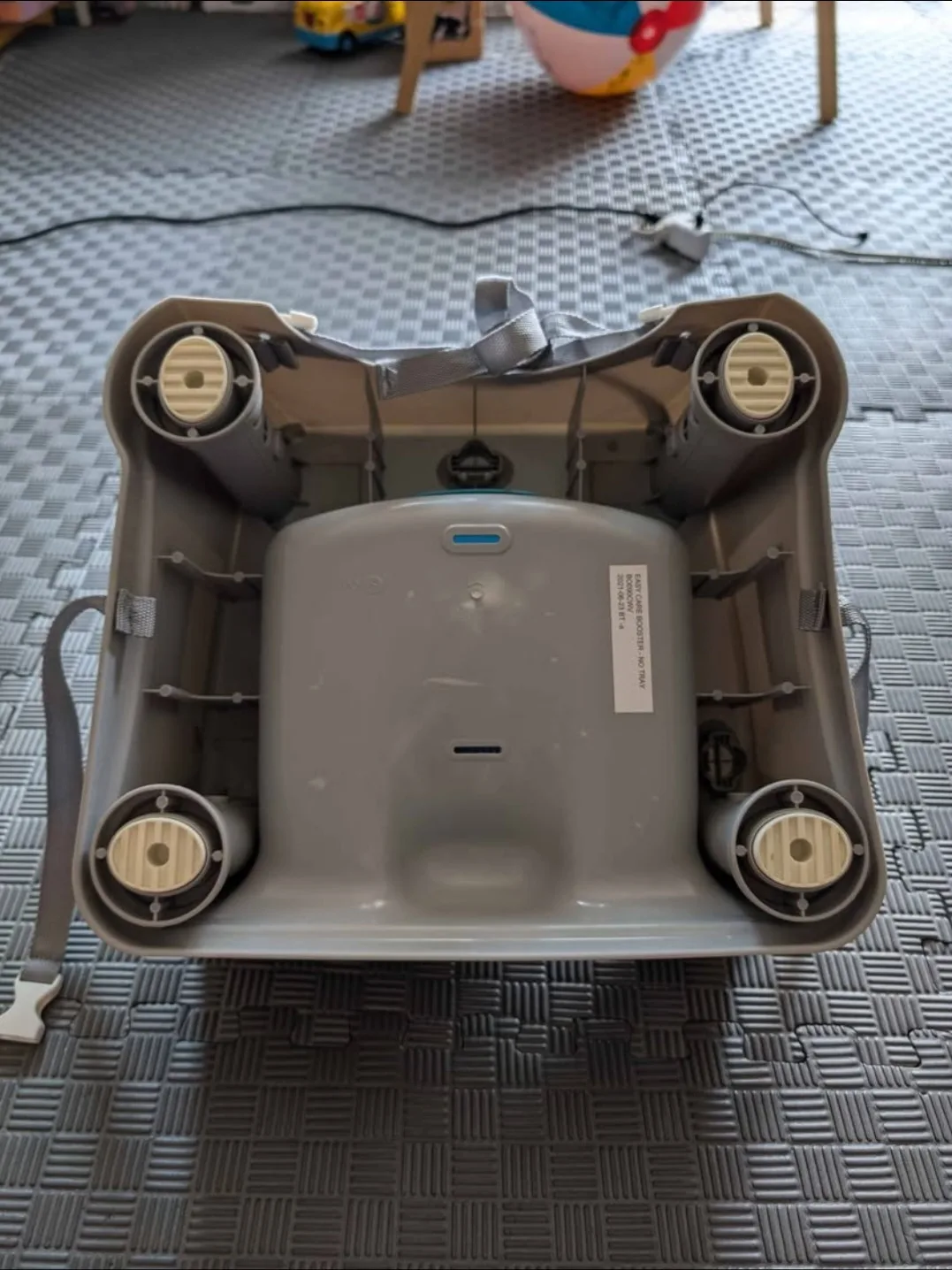 Easy Care Booster Seat - No Tray image indicator(2)