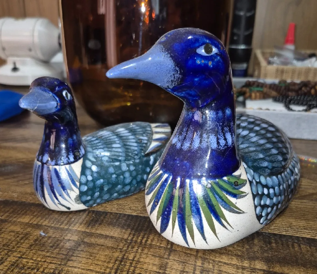 MATEOS MEX. 2 Ceramic Duck Figurine thumbnail
