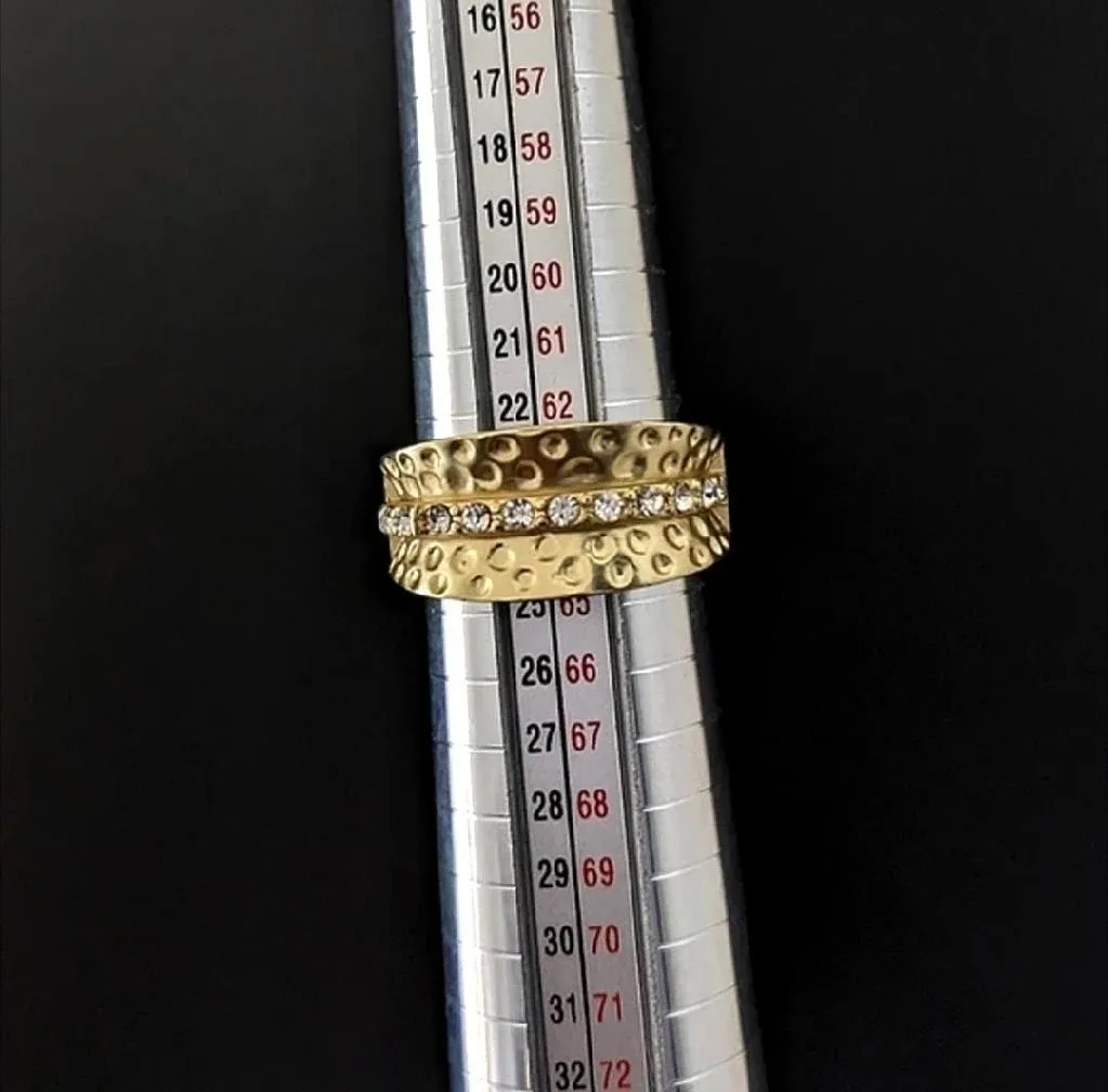 NEW ✨ CZ Stones Gold Finish Hammered Cocktail Ring 💰 image indicator(5)