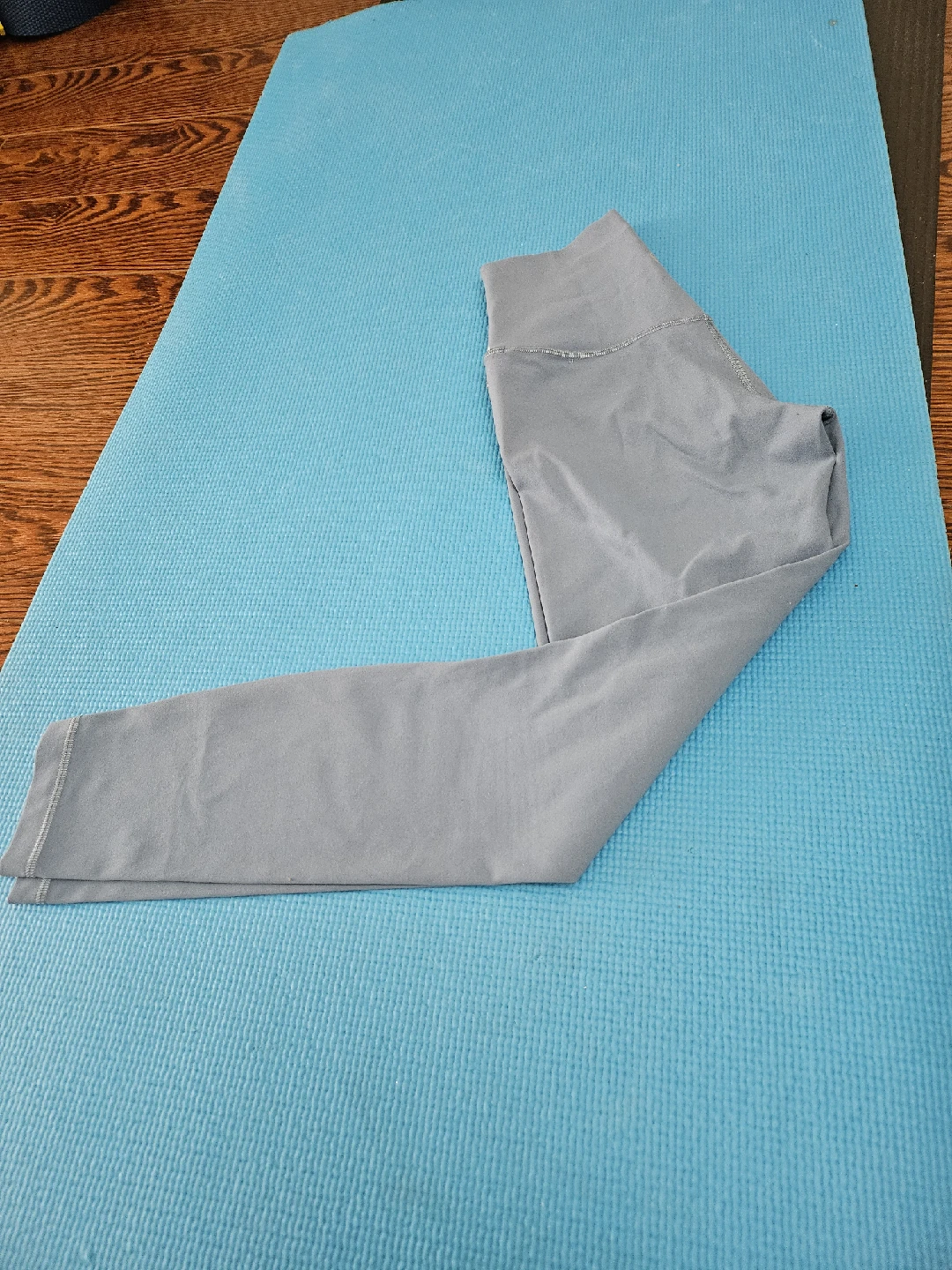 Lululemon Align Leggings - Size 4 - photo 2