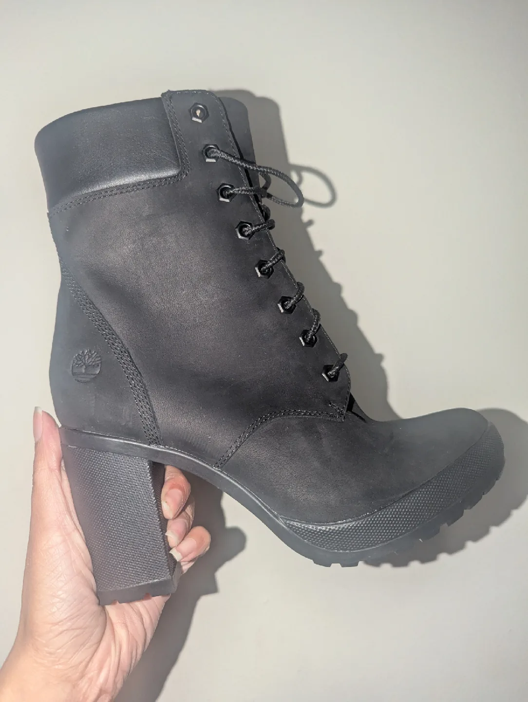 Timberland Boots Size 7.5 - Camdale Black Nubuck Women's Boots image indicator(7)