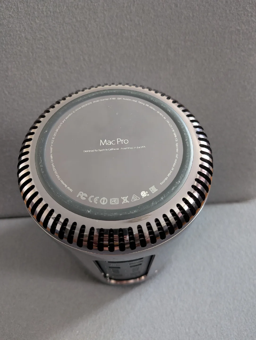 Mac Pro (Late 2013) thumbnail
