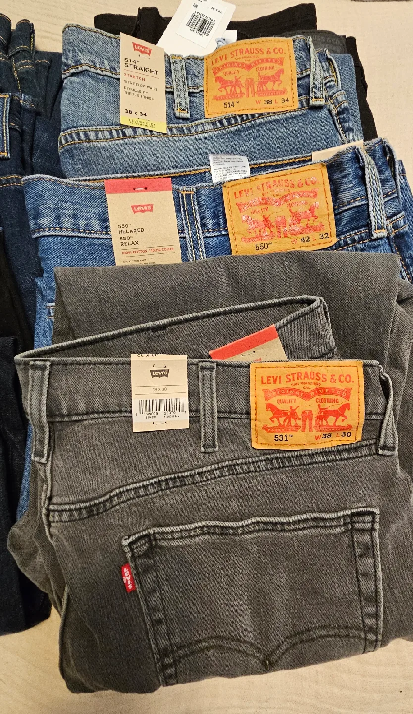 Levi's Jeans - Assorted Men's Styles & Sizes image indicator(3)