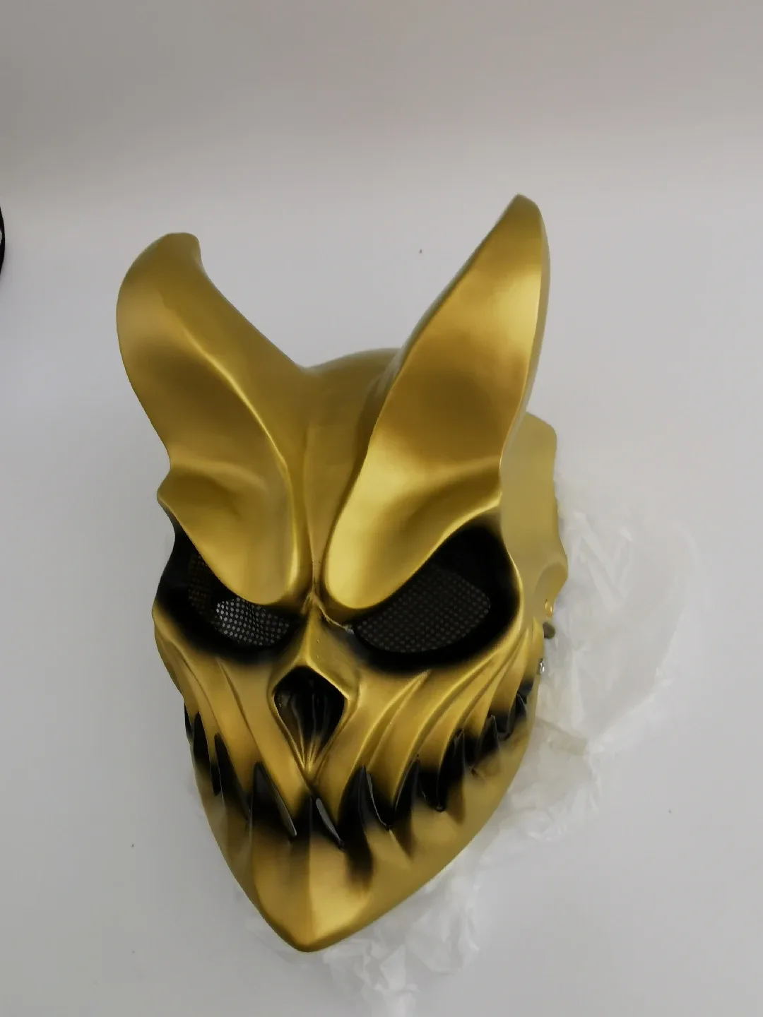 Gold Halloween Mask thumbnail