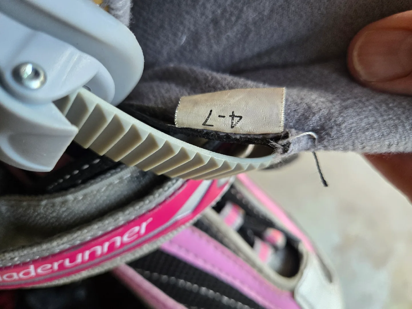 Bladerunner Dynamo Inline Skates Girls Size 4-7 image indicator(3)