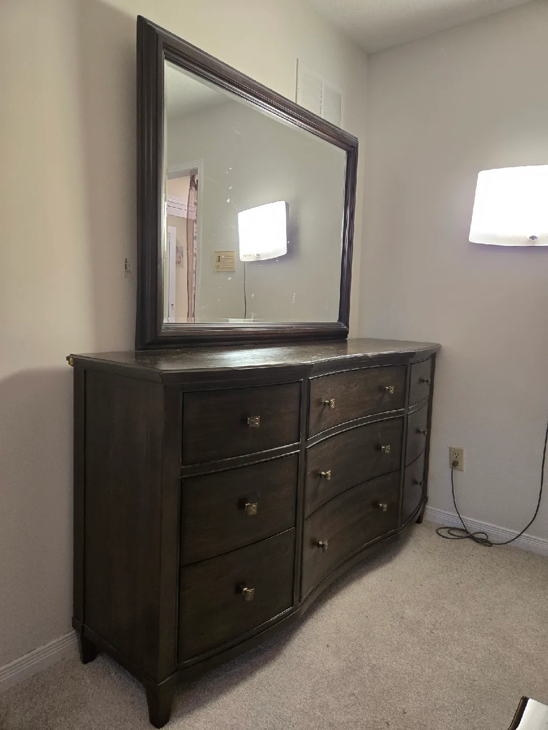 King size bedroom set image indicator(7)