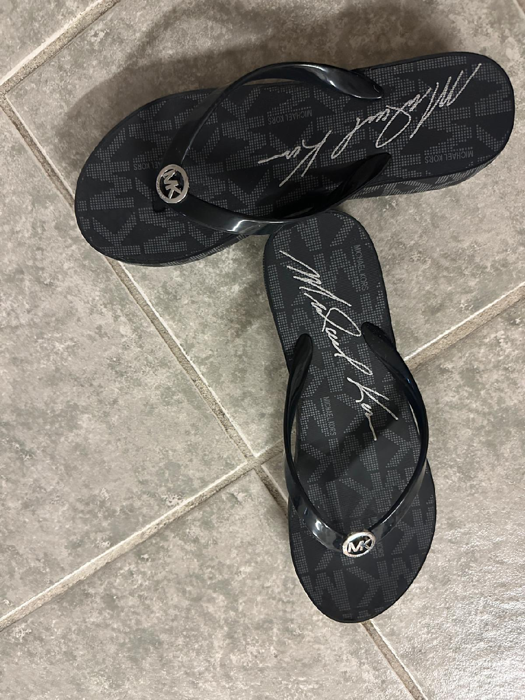 Michael Kors Black Flip Flops Size 8