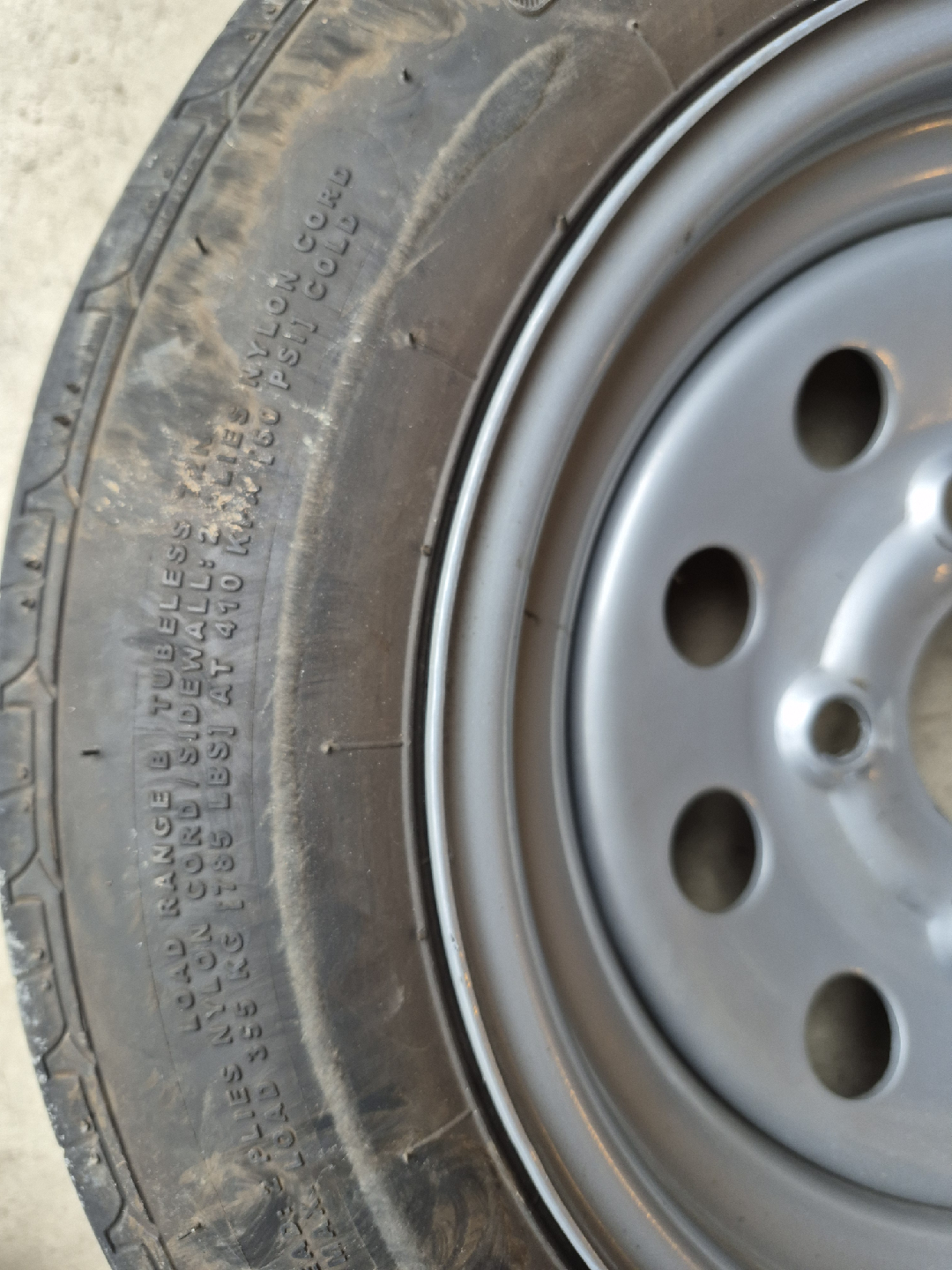 Sport Trail Trailer - Rim & Tire Set - photo 3