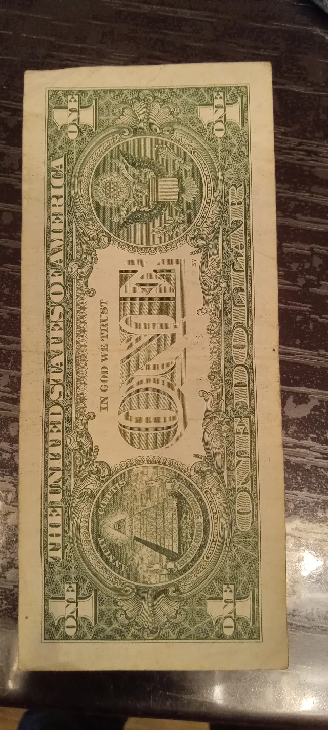 billete de 2 dolares con estrella image indicator(2)