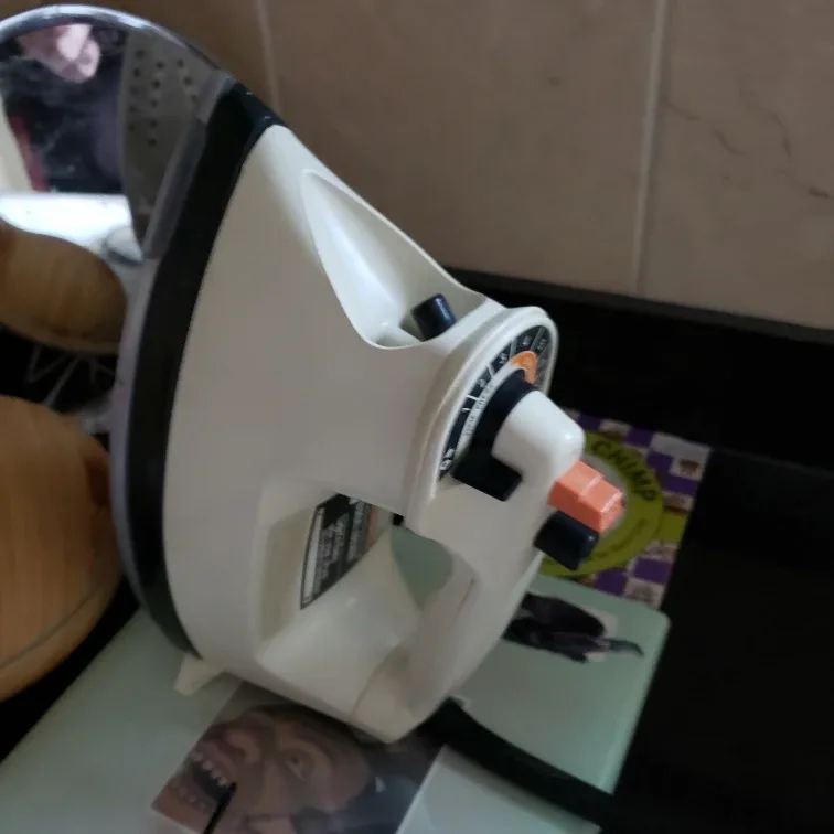 Vintage Steam Iron image indicator(2)