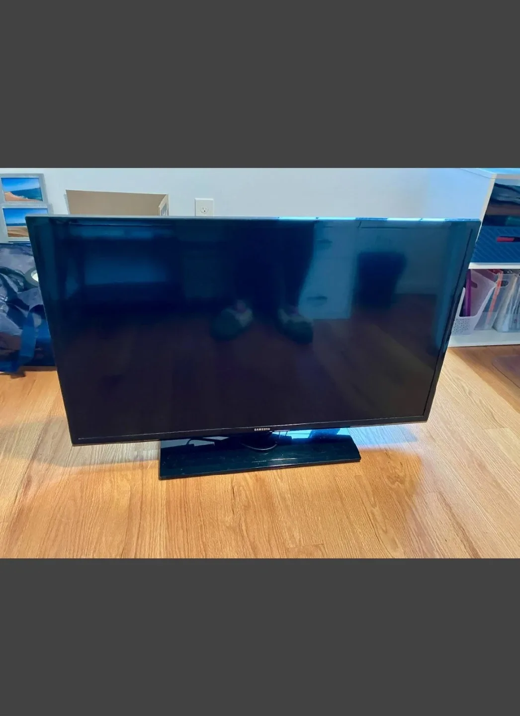 (Free Delivery) Samsung UN40H5003 40" TV thumbnail