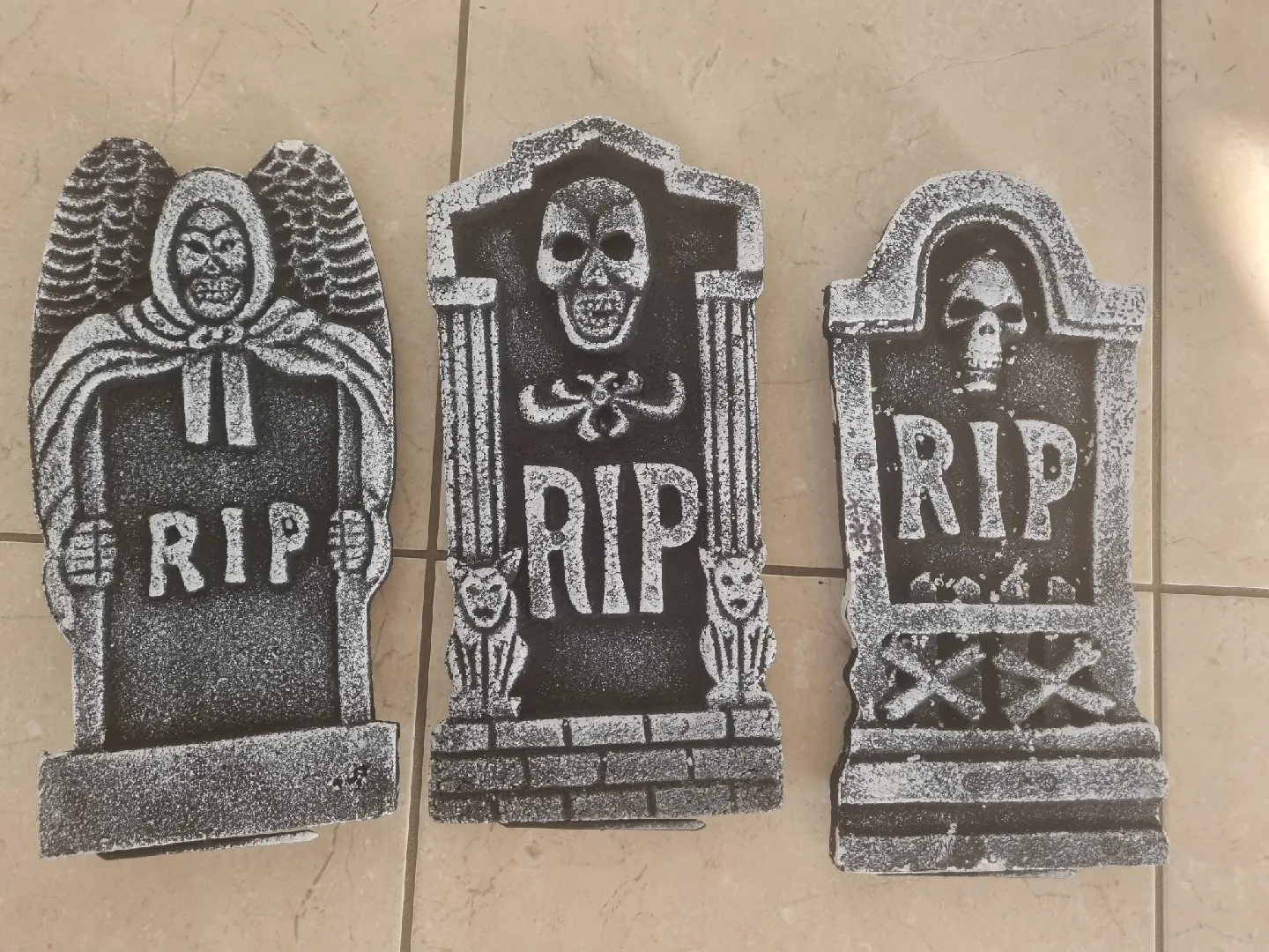 Halloween Tombstone Decorations - Set of 6 image indicator(2)