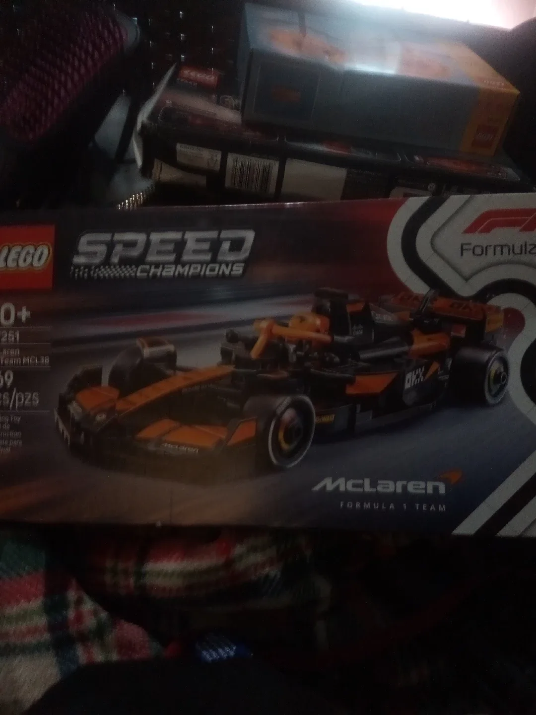LEGO Speed Champions Sets: NASCAR, Formula 1, Sunflowers image indicator(8)