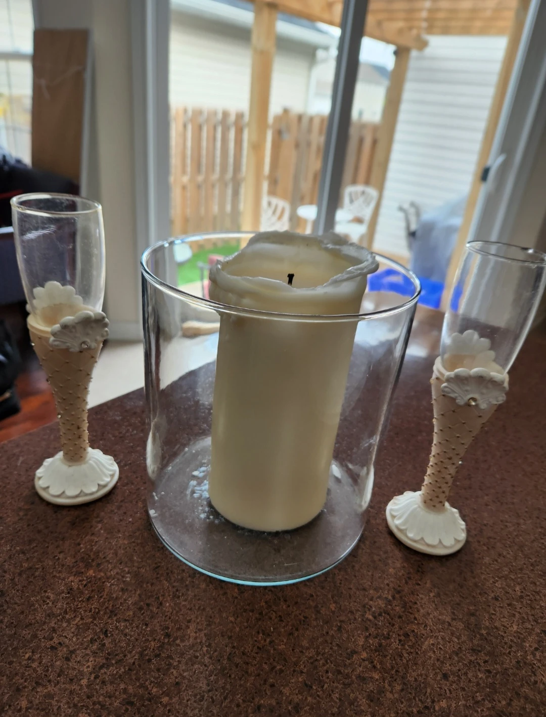 Candle with Glass Vase & Decorative Glasses - photo 2