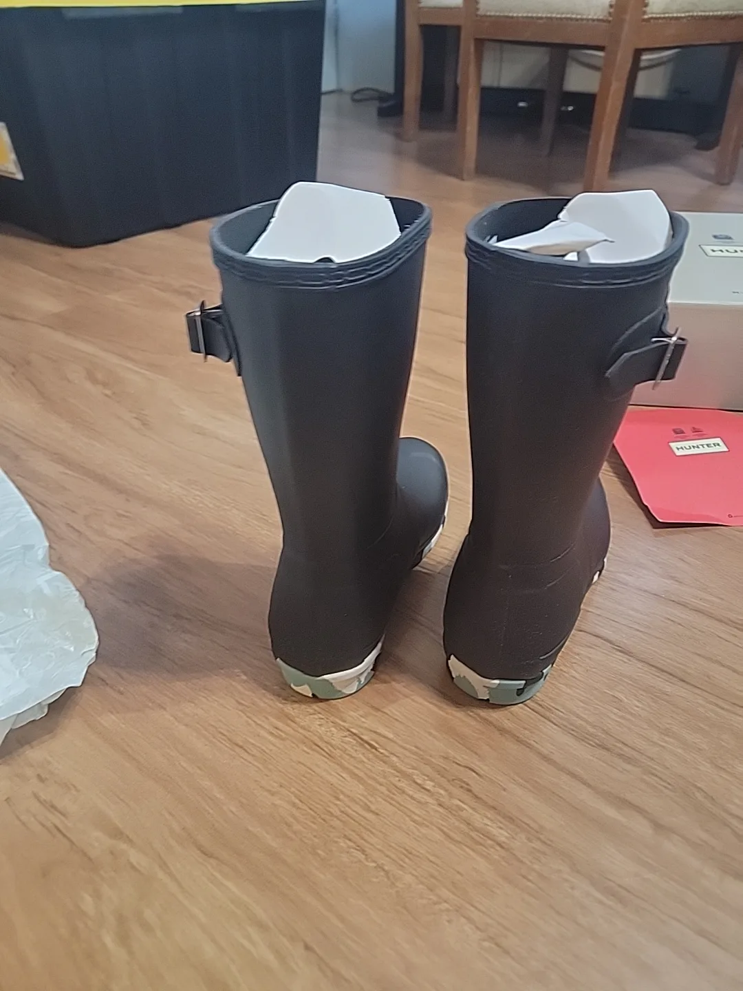 Hunter Women's Rain Boots - Size 8 - Black - New in Box image indicator(5)