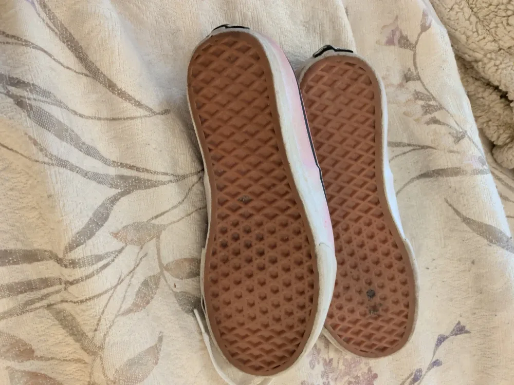 Vans Tie Dye Sneakers image indicator(8)