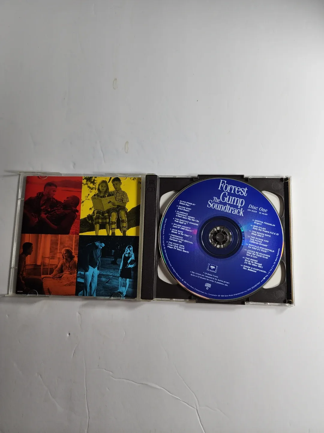 Forrest Gump Soundtrack - 32 American Classics on 2 CDs image indicator(3)