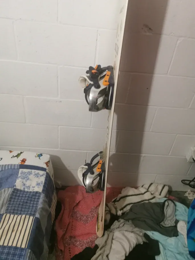 Rome Limited Snowboard with Bindings image indicator(3)