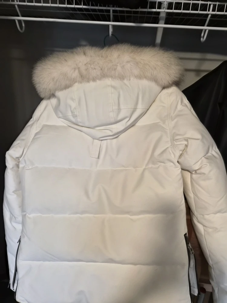 Moose Knuckles Down Puffer Jacket - Size S - photo 3