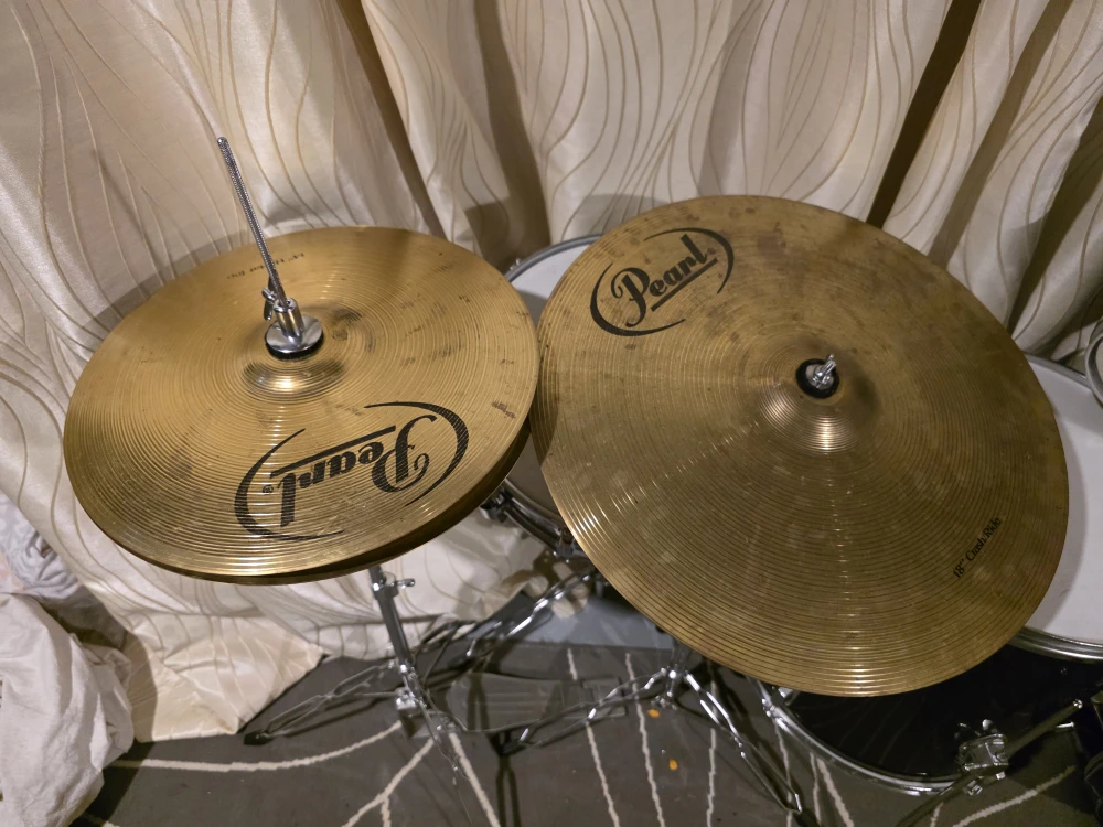 $300 Percussion Drum Set with Pearl Cymbals - photo 2