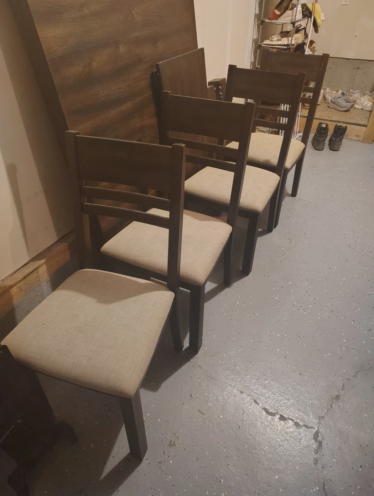 Dark Wood Dining Table with 4 chairs - photo 3