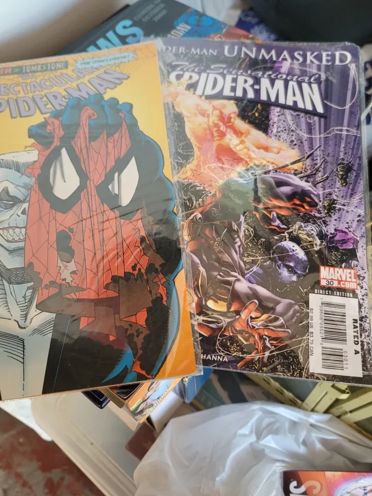 Marvel Comic Book Lot: Spider-Man, X-Men image indicator(5)
