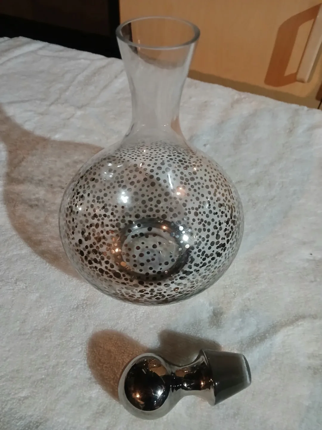 Decorative Glass Decanter image indicator(2)