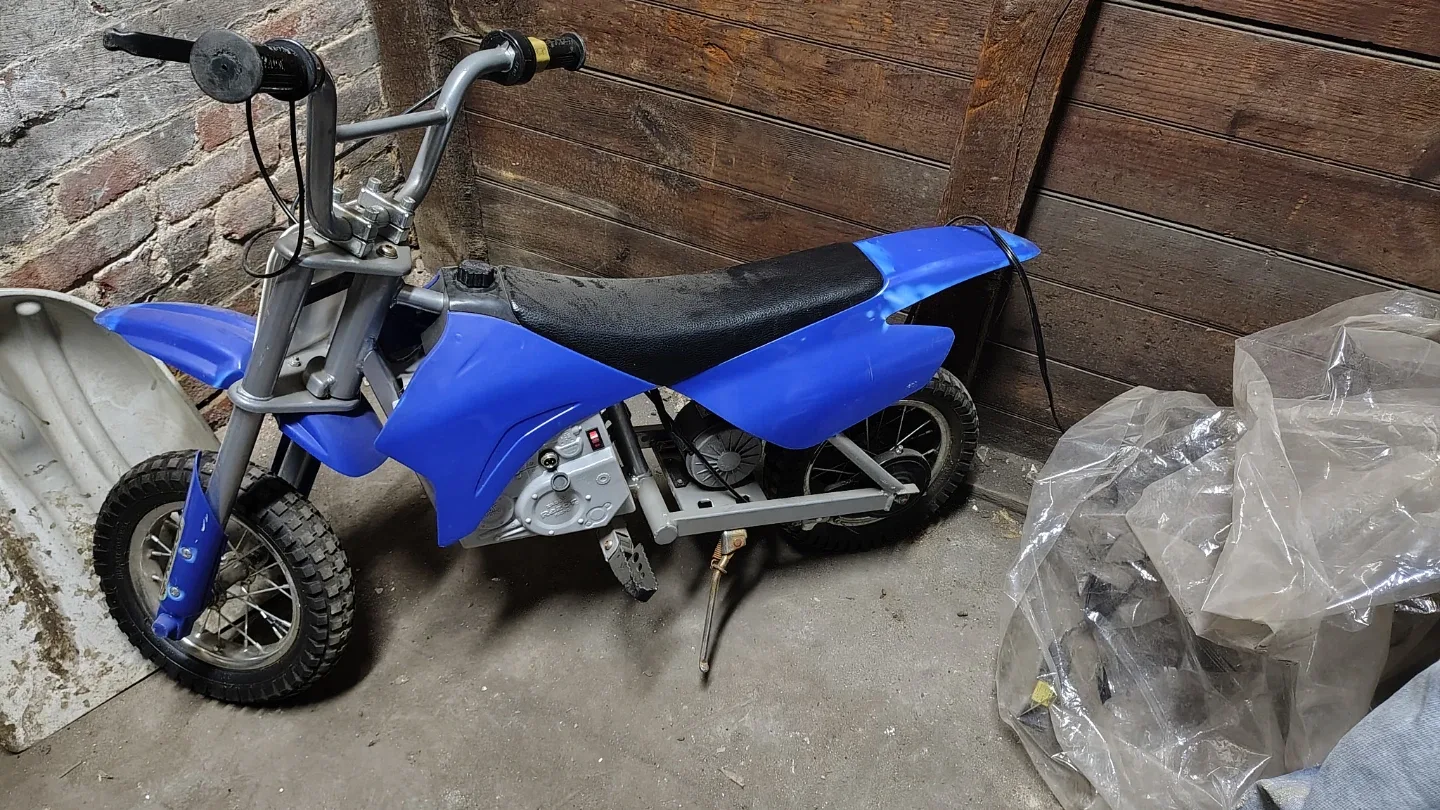 Razor Dirt Rocket MX350 Electric Bike - Blue image indicator(3)
