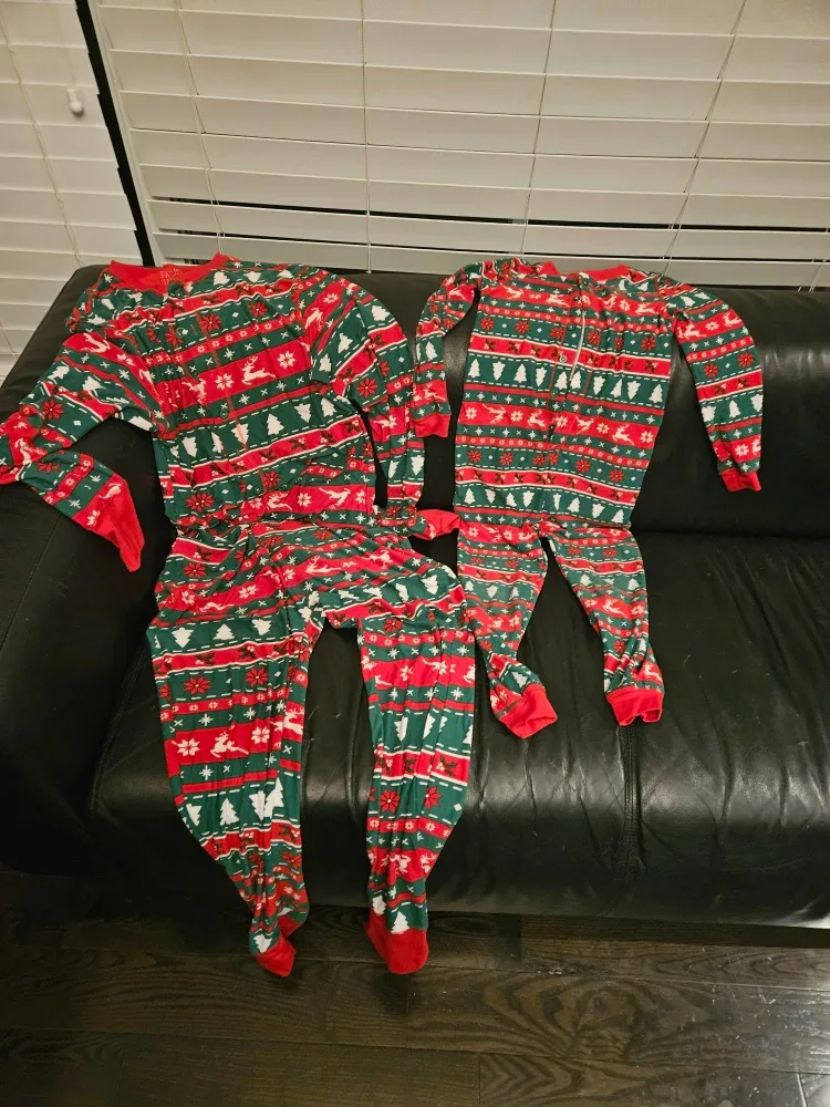 Fammy Jammies Matching Christmas PJs - 5Y & M