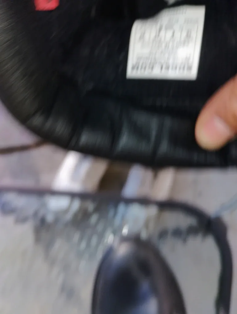 Sorel Black Leather Waterproof Boots - Men's Size 10 image indicator(3)