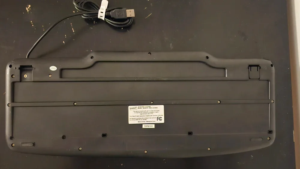 Staples Black Keyboard image indicator(2)