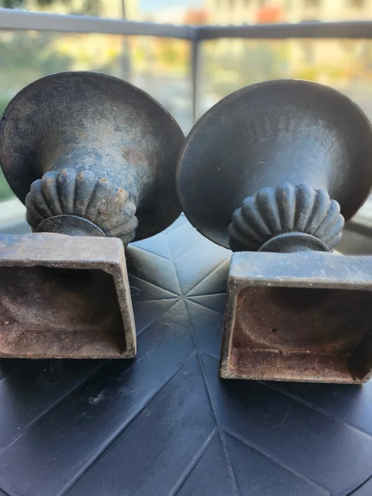 ANTIQUE CAST IRON MINI PLANTER URNS PAIR image indicator(4)