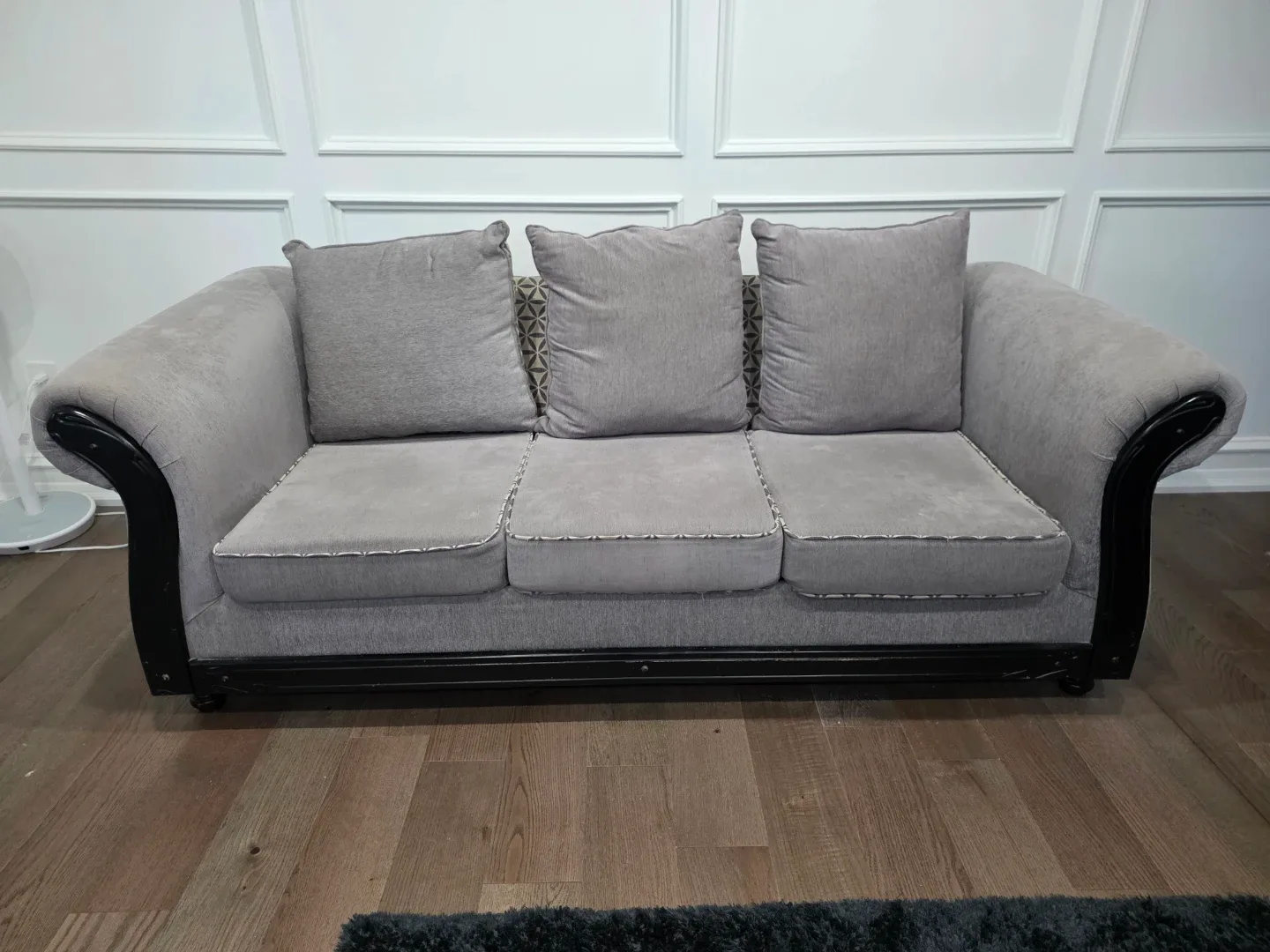 Perfect condition 2 sofa and 1 chase